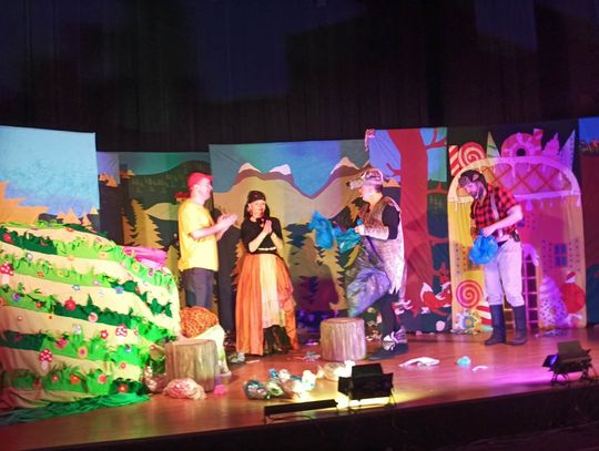 Wyjazd na przedstawienie "Domek z piernika"