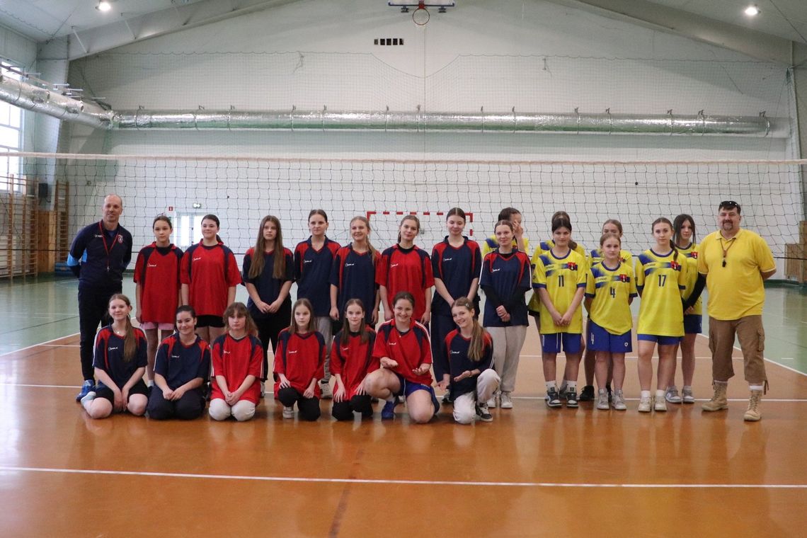 Siatkówka _Łopiennik Siatkówka _Łopiennik