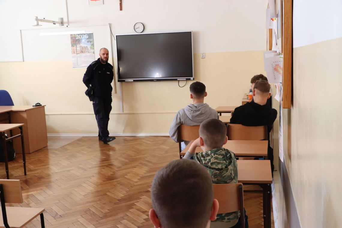 Spotkanie z policjantem Spotkanie z policjantem
