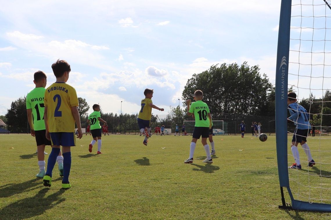 Turniej MKS _wiosna 2025 Siennica 1