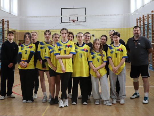 2025/2026 Mecz siatkówki nauczyciele - uczennice
